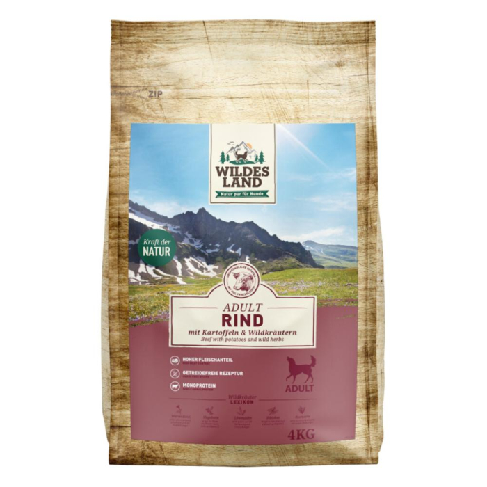 Wildes Land Adult Rind mit Kartoffeln