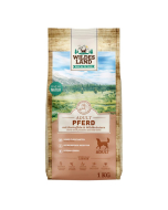 Wildes Land Adult Pferd mit Kartoffeln